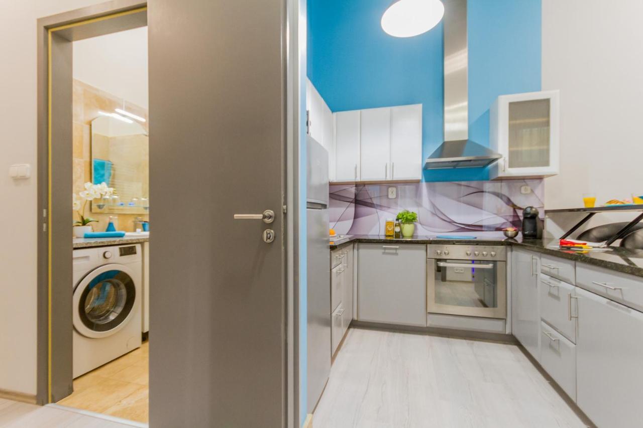 Blue Magic Apartment Будапеща Екстериор снимка