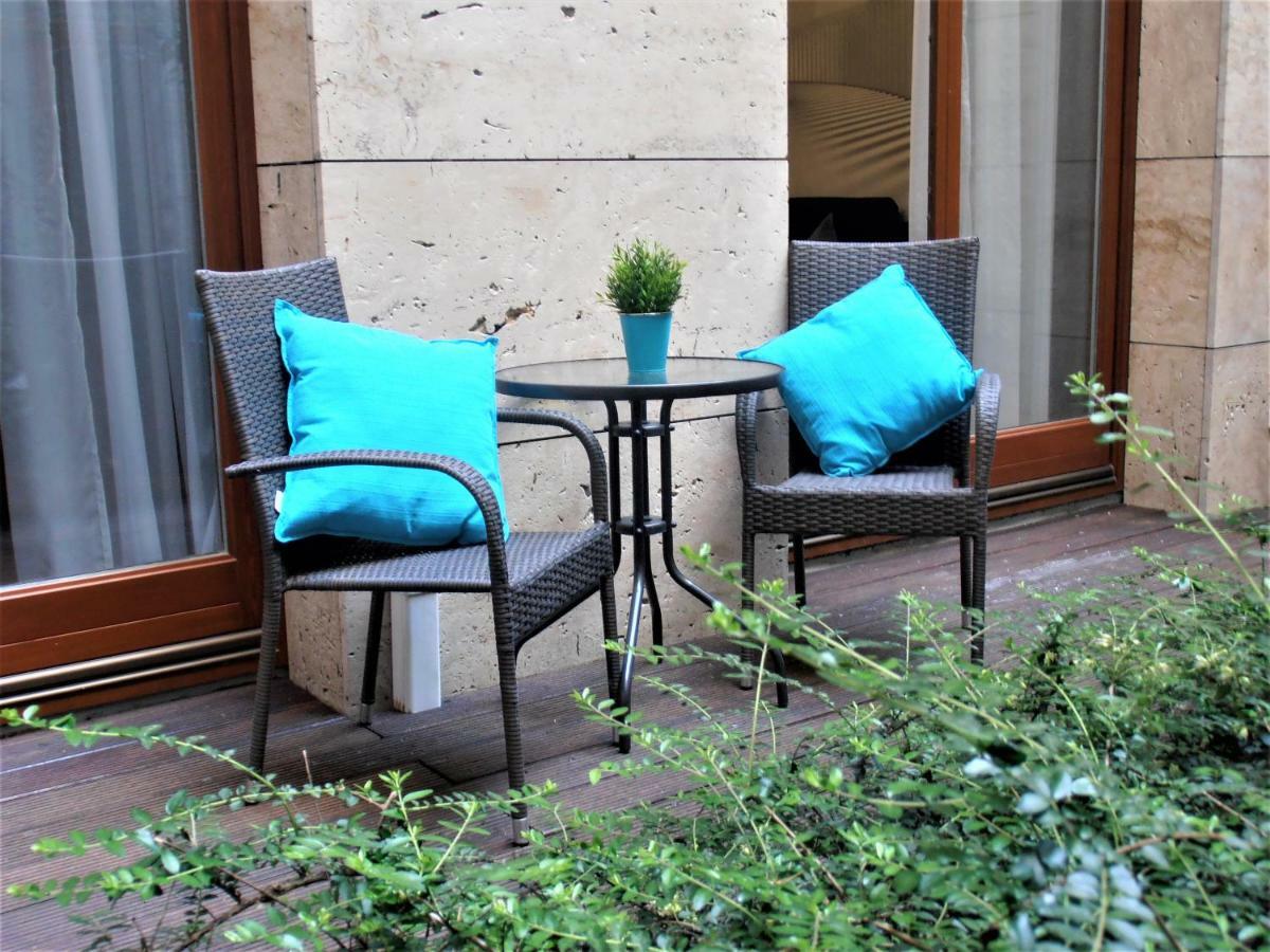 Blue Magic Apartment Будапеща Екстериор снимка